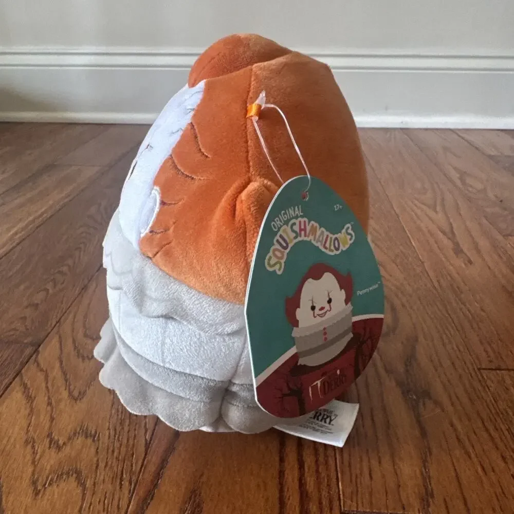 Squishmallows IT Pennywise Clown 8